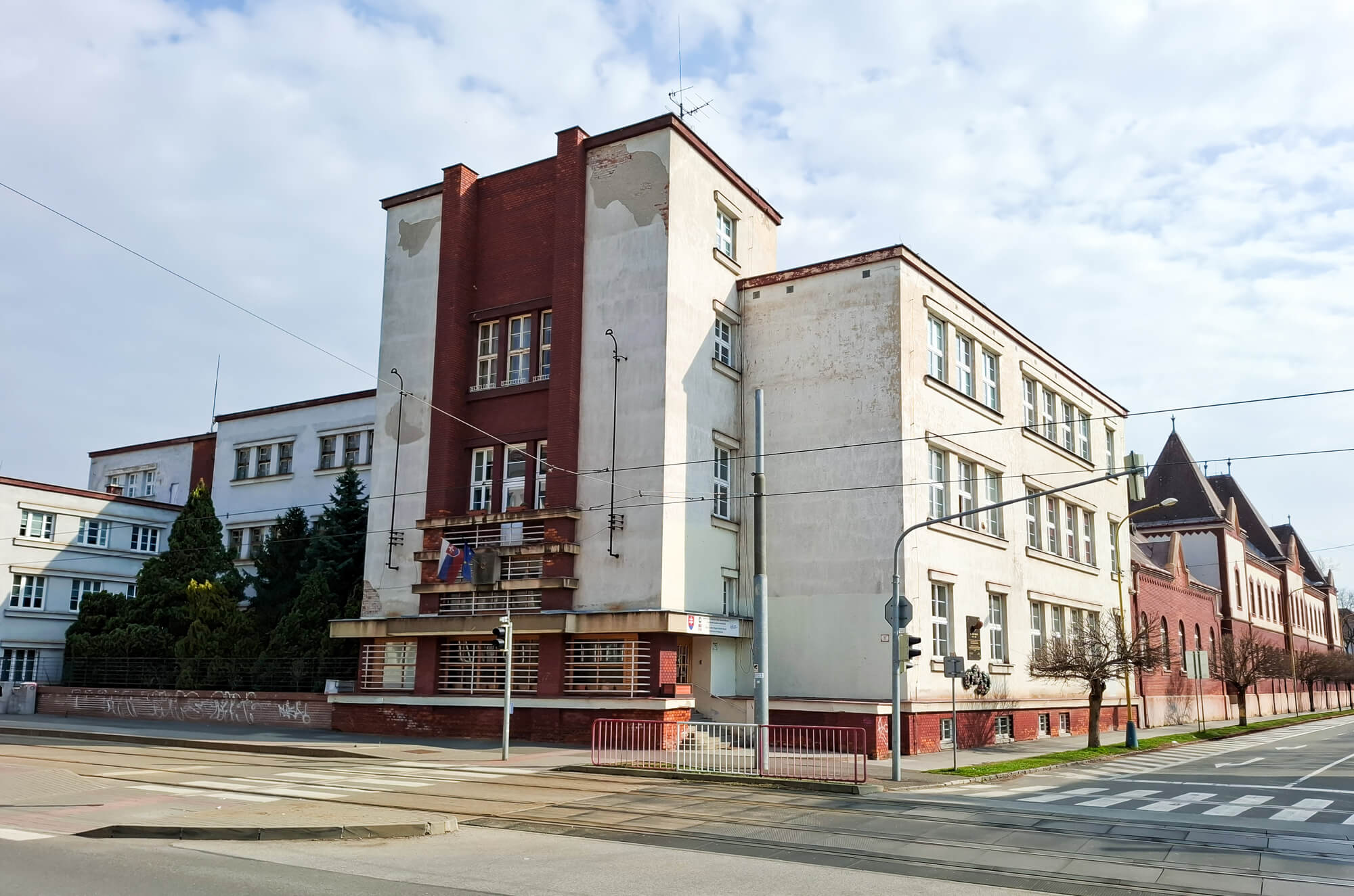 Referencia Gymnázium